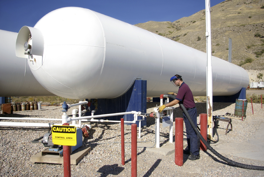The Energy Department is stepping out of the way on natural gas exports. So why isn’t the industry happy?
