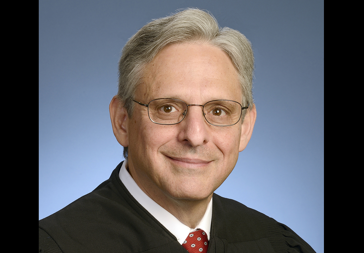 Obama plays it safe, chooses Merrick Garland to replace Antonin Scalia on Supreme Court