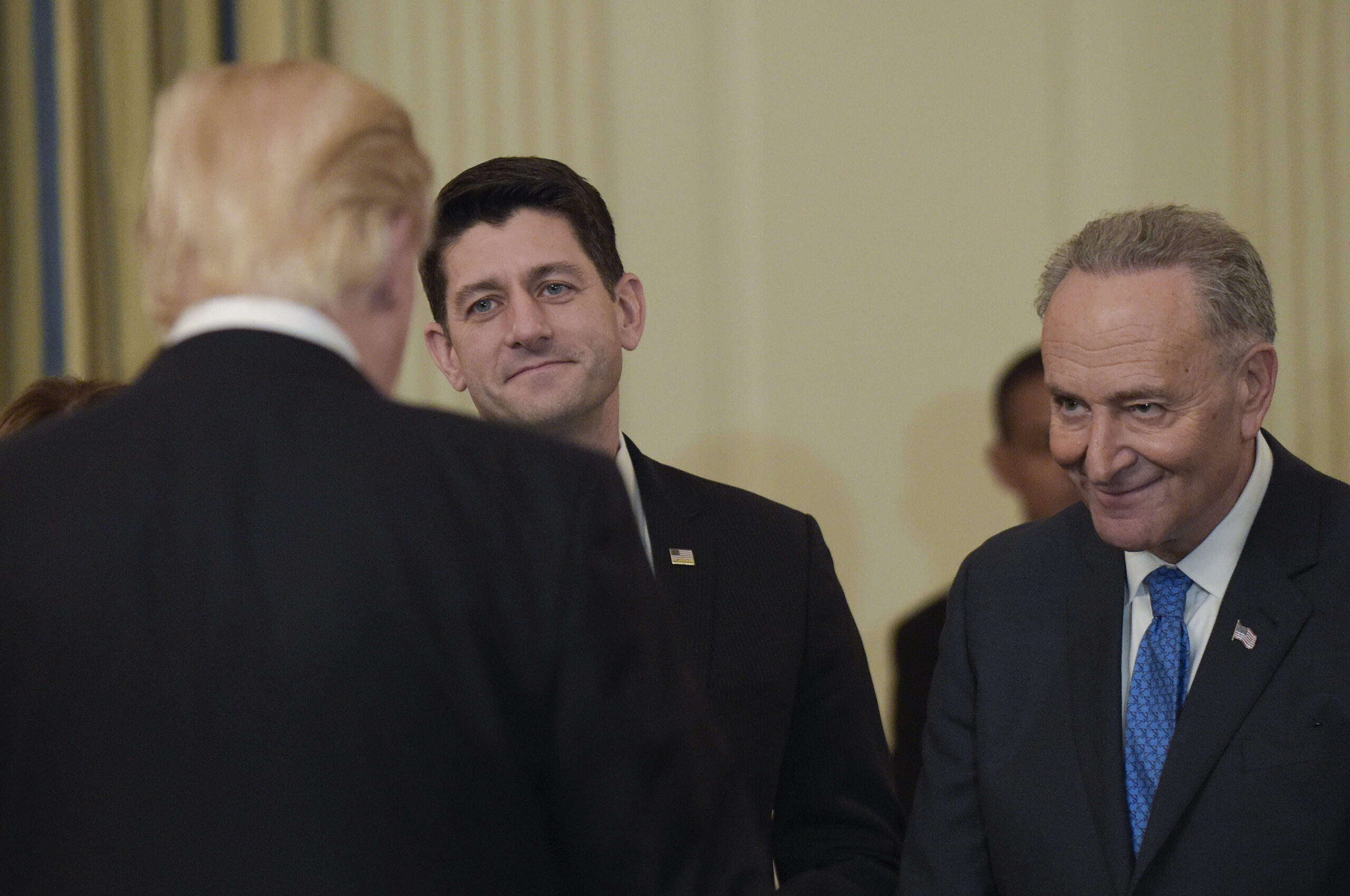 Ryan would block Trump effort to lift Russia sanctions