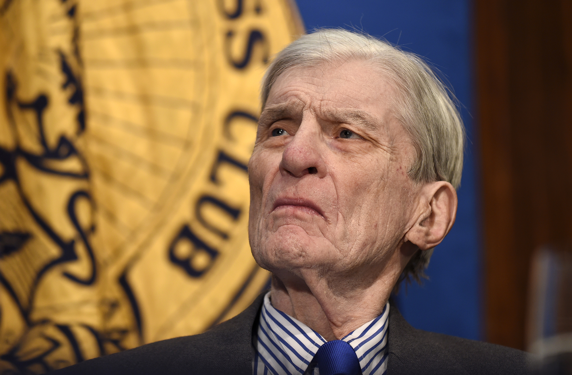 Former Sen. John Warner dies at 94