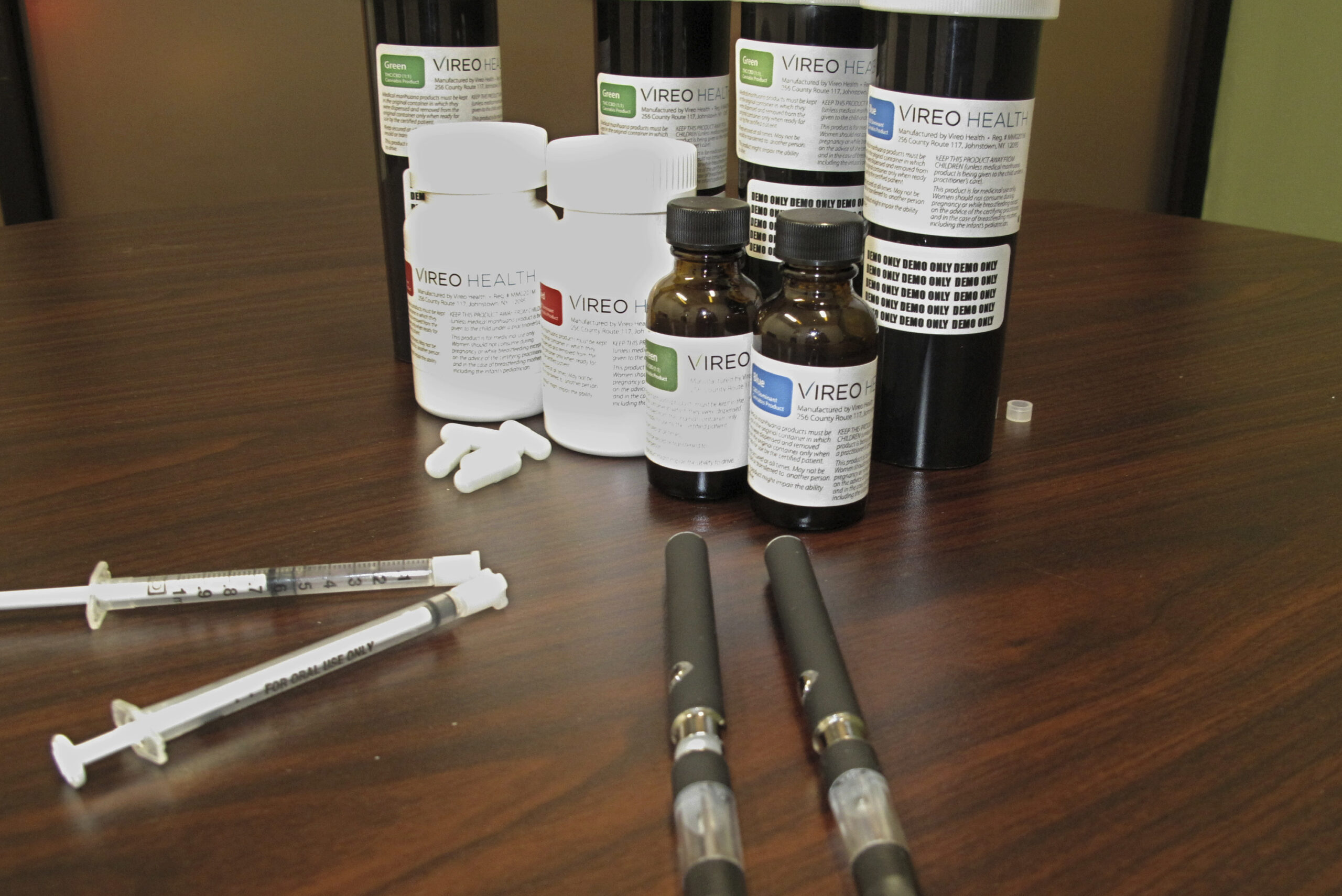 Lawmakers form bipartisan caucus to let states legalize pot