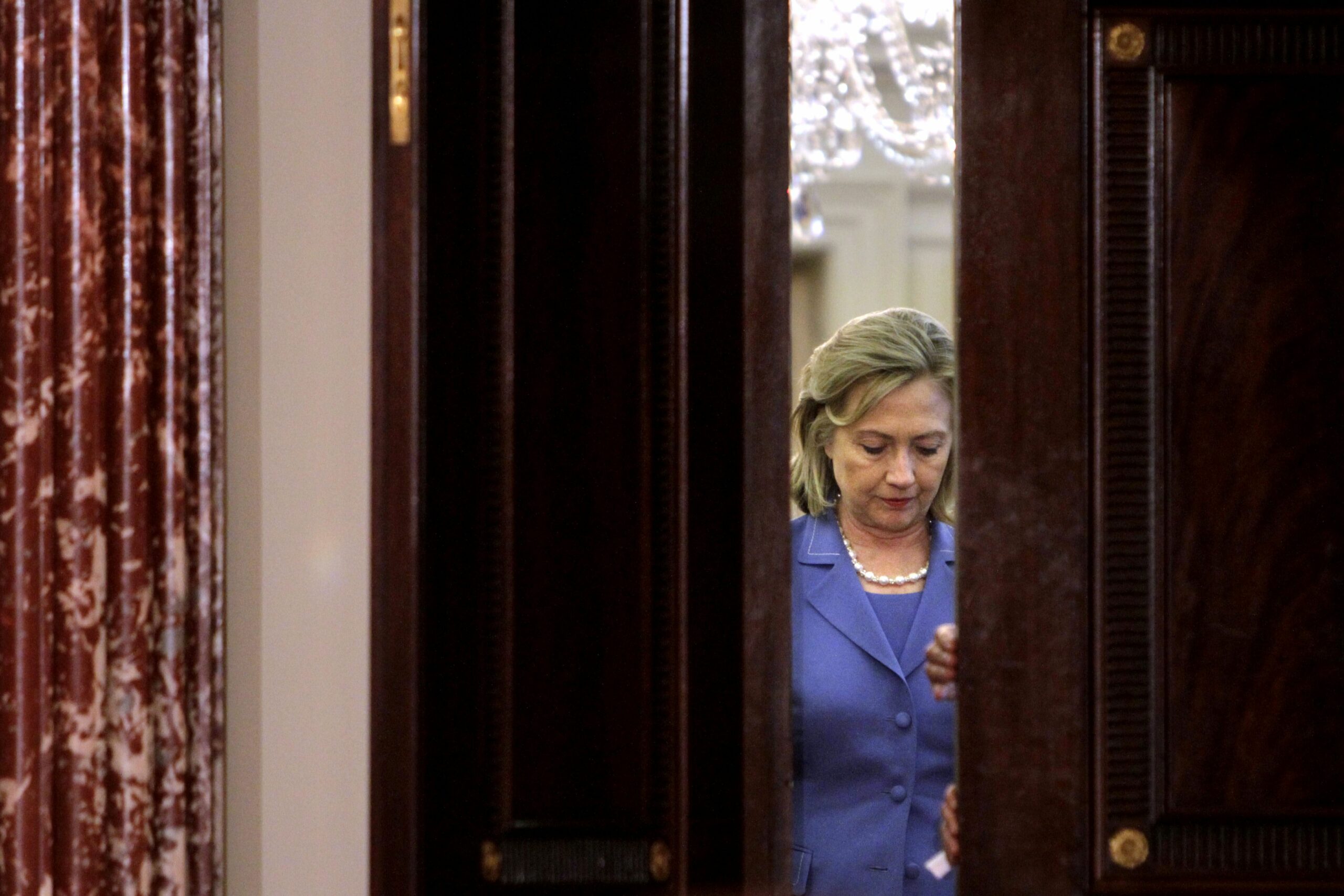 State Dept. stonewalls on Clinton emails for 80 years
