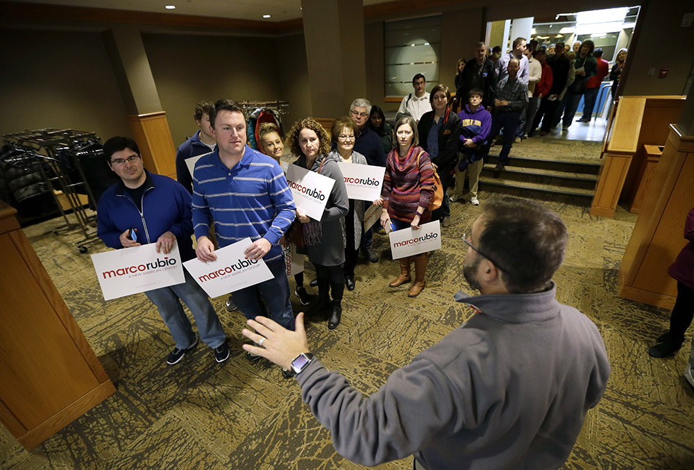 Candidates push for last-minute votes