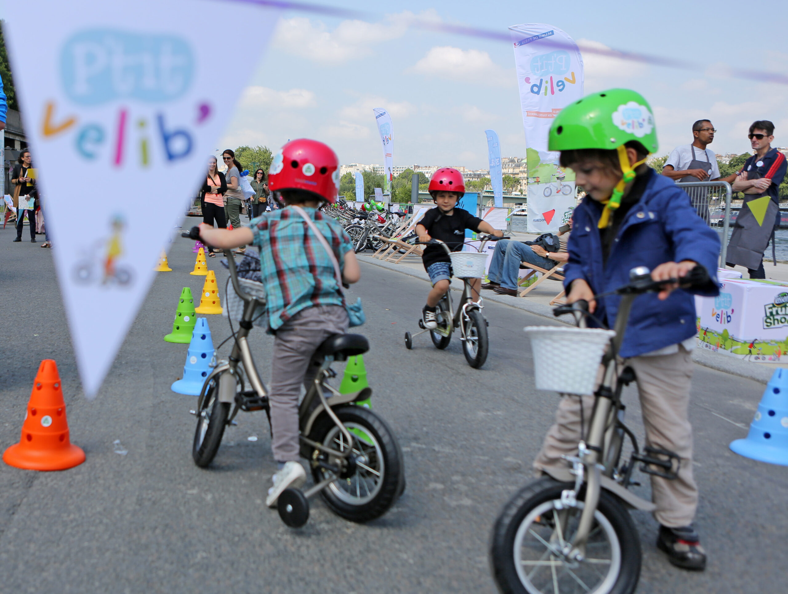 Kid-sized bike share? Giving it a spin in Paris