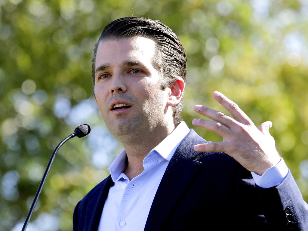 Donald Trump Jr. met with Kremlin-connected lawyer after promise of dirt on Hillary Clinton: report
