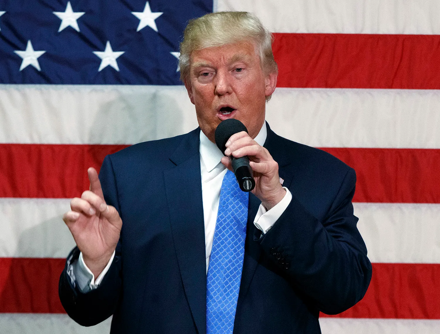 WH mum on possible probe of Trump’s alleged ties to Russia
