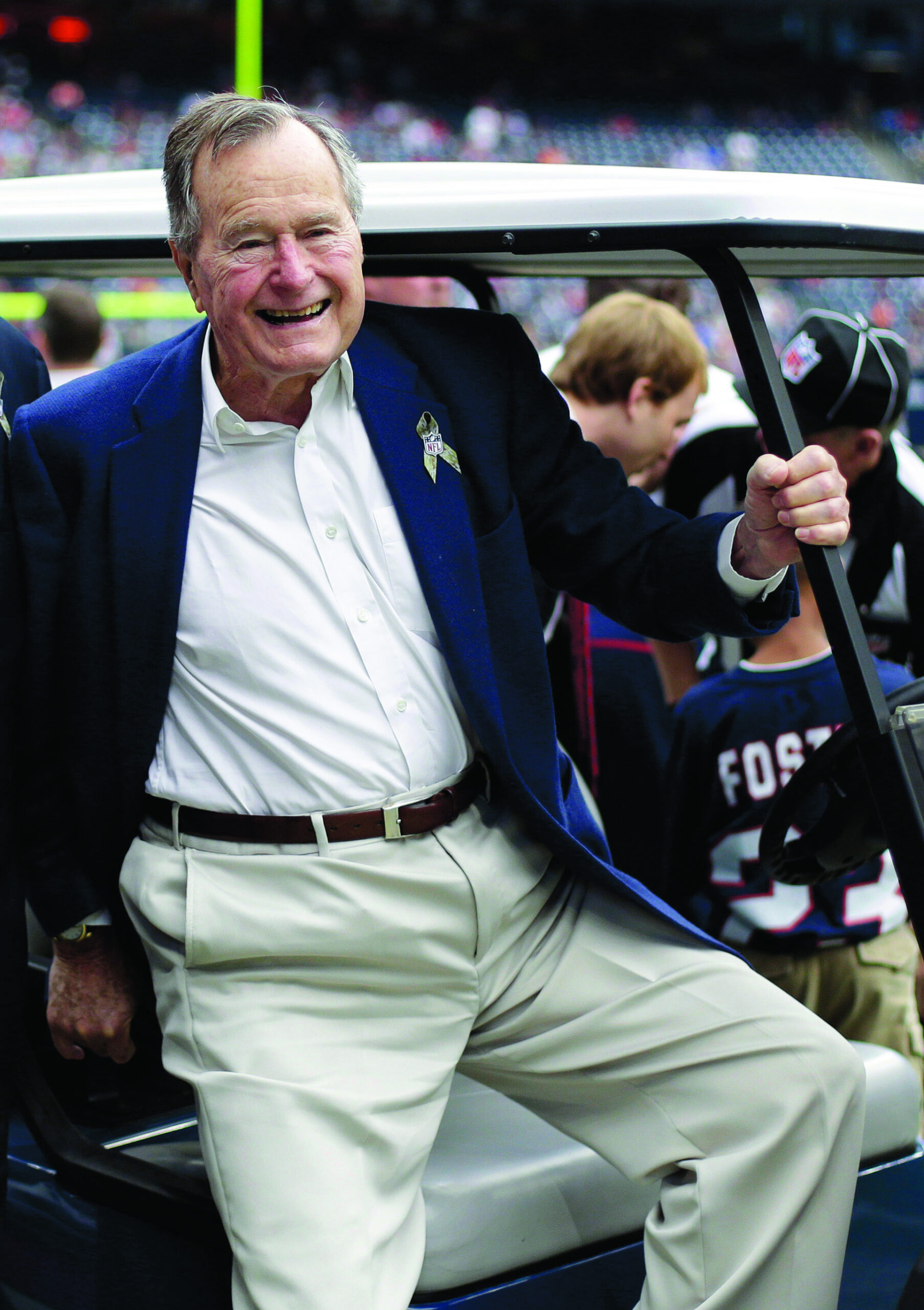 Ex-President George H.W. Bush leaves the hospital