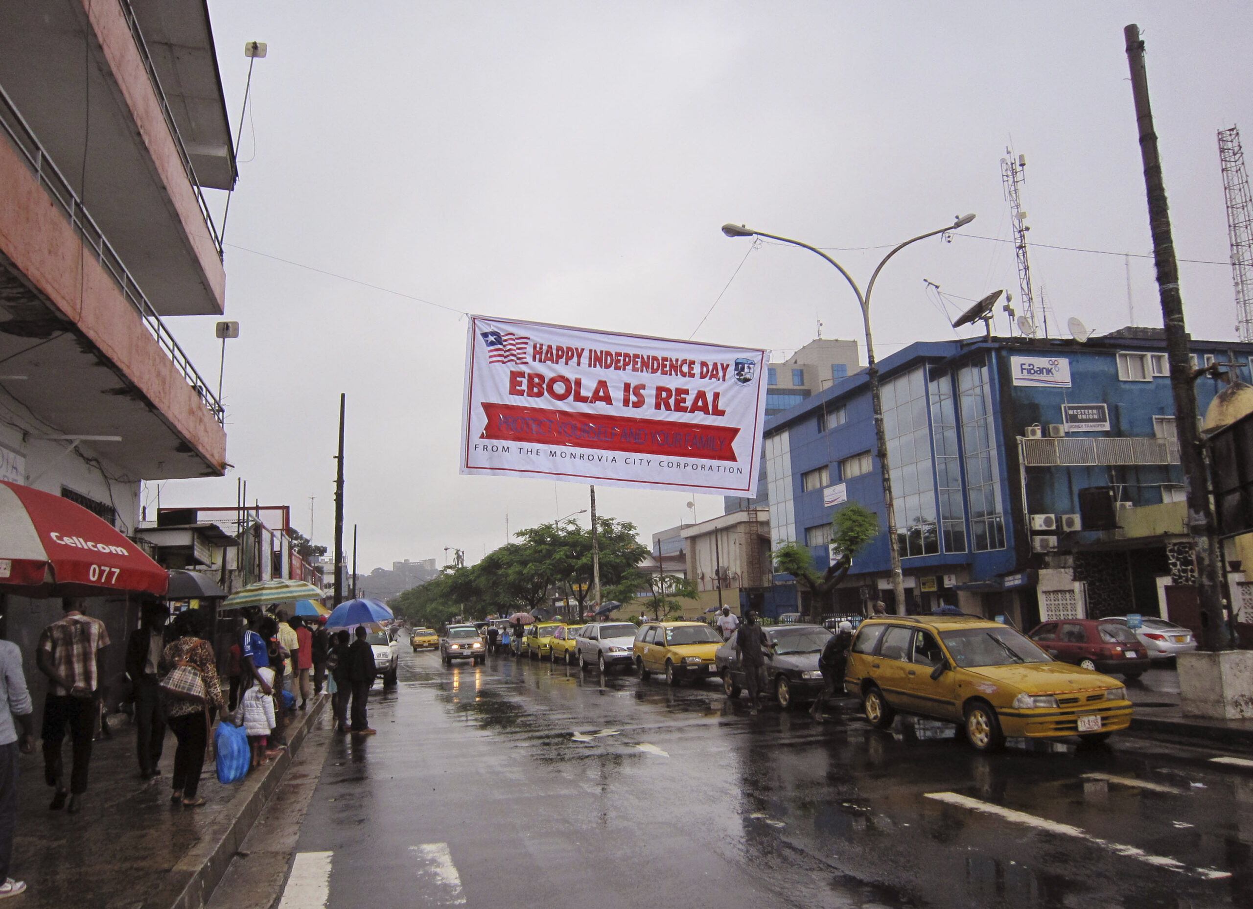 Top doctor dies from Ebola after treating dozens