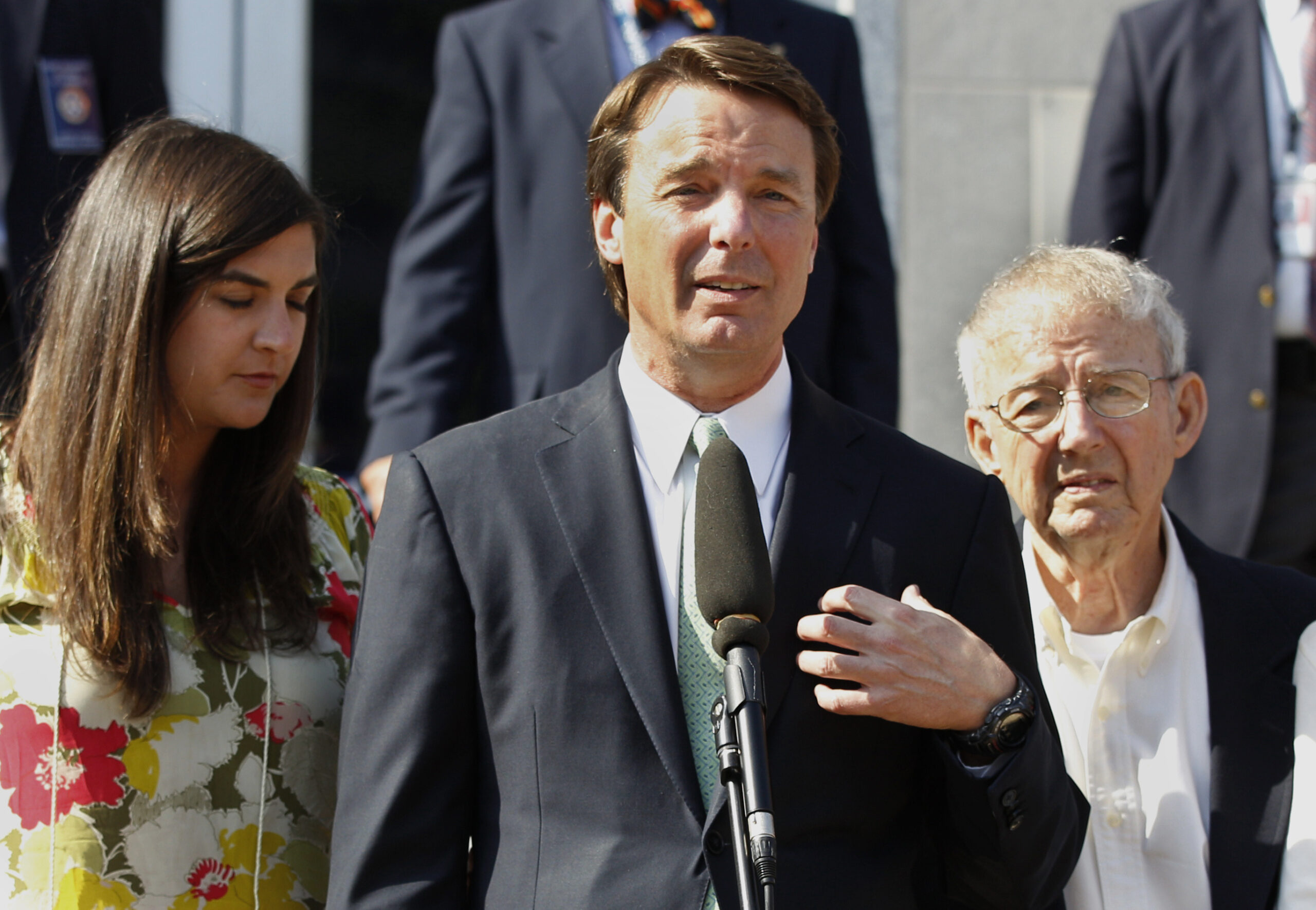 Federal charges dropped against John Edwards