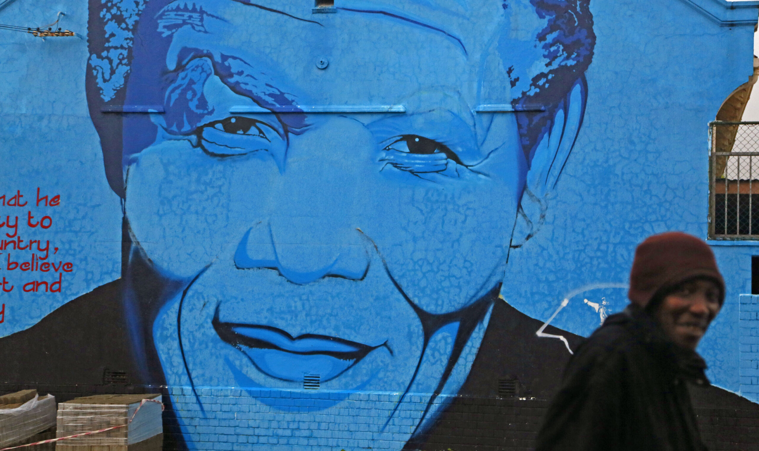 South Africans remember Mandela on his birthday