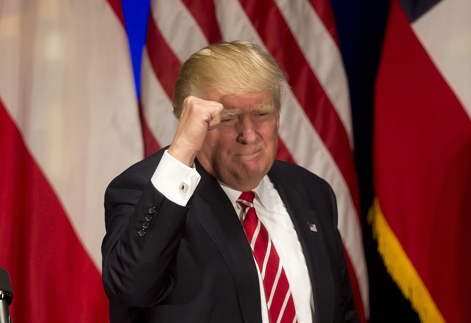 Trump carries slim lead over Clinton in Georgia