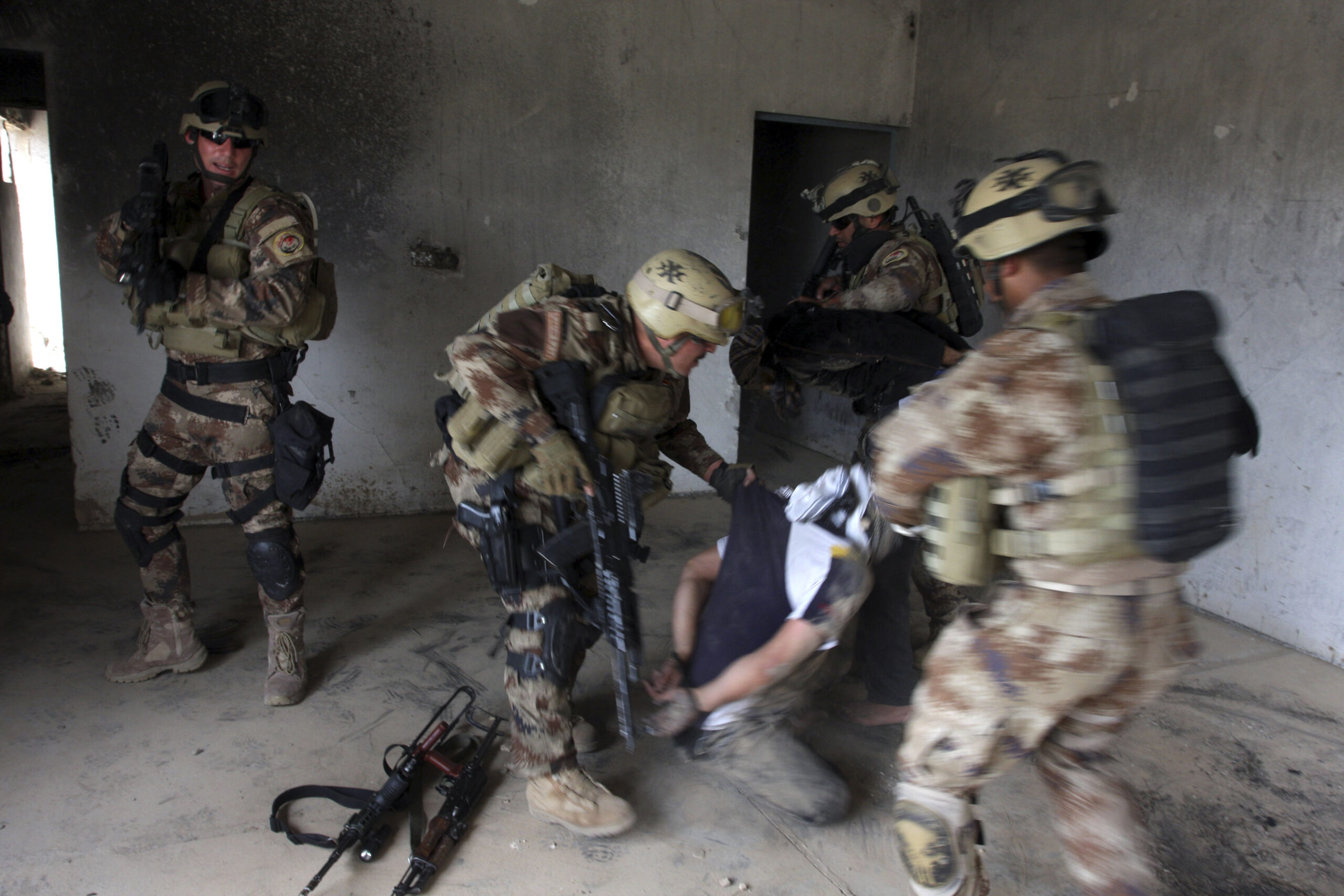 Jay Carney: Robert Gates’ claim on Iraq surge ‘doesn’t track’ with Obama record