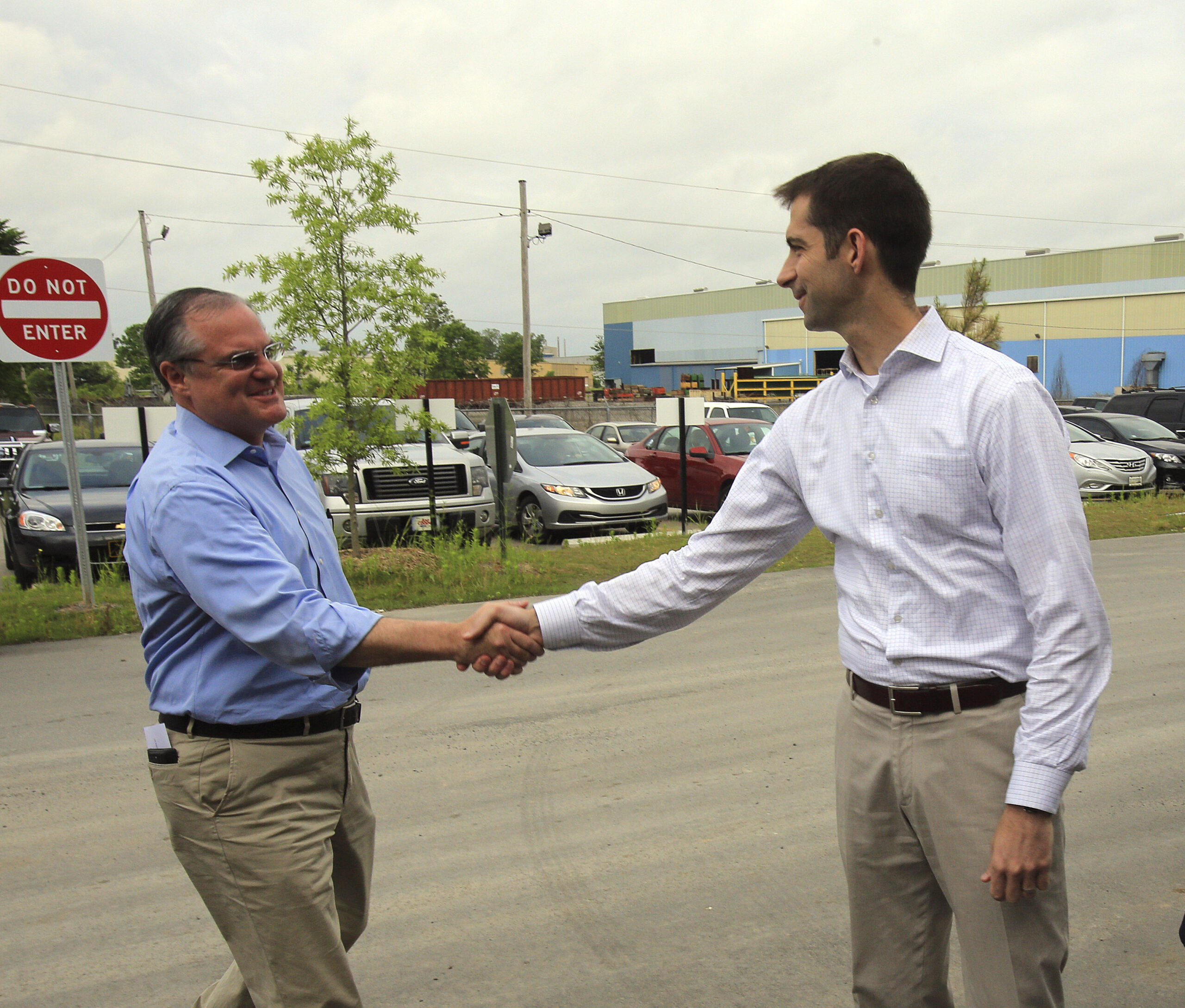 As public polls show growing gap in Arkansas Senate race, Tom Cotton campaign poll shows closer contest with Mark Pryor