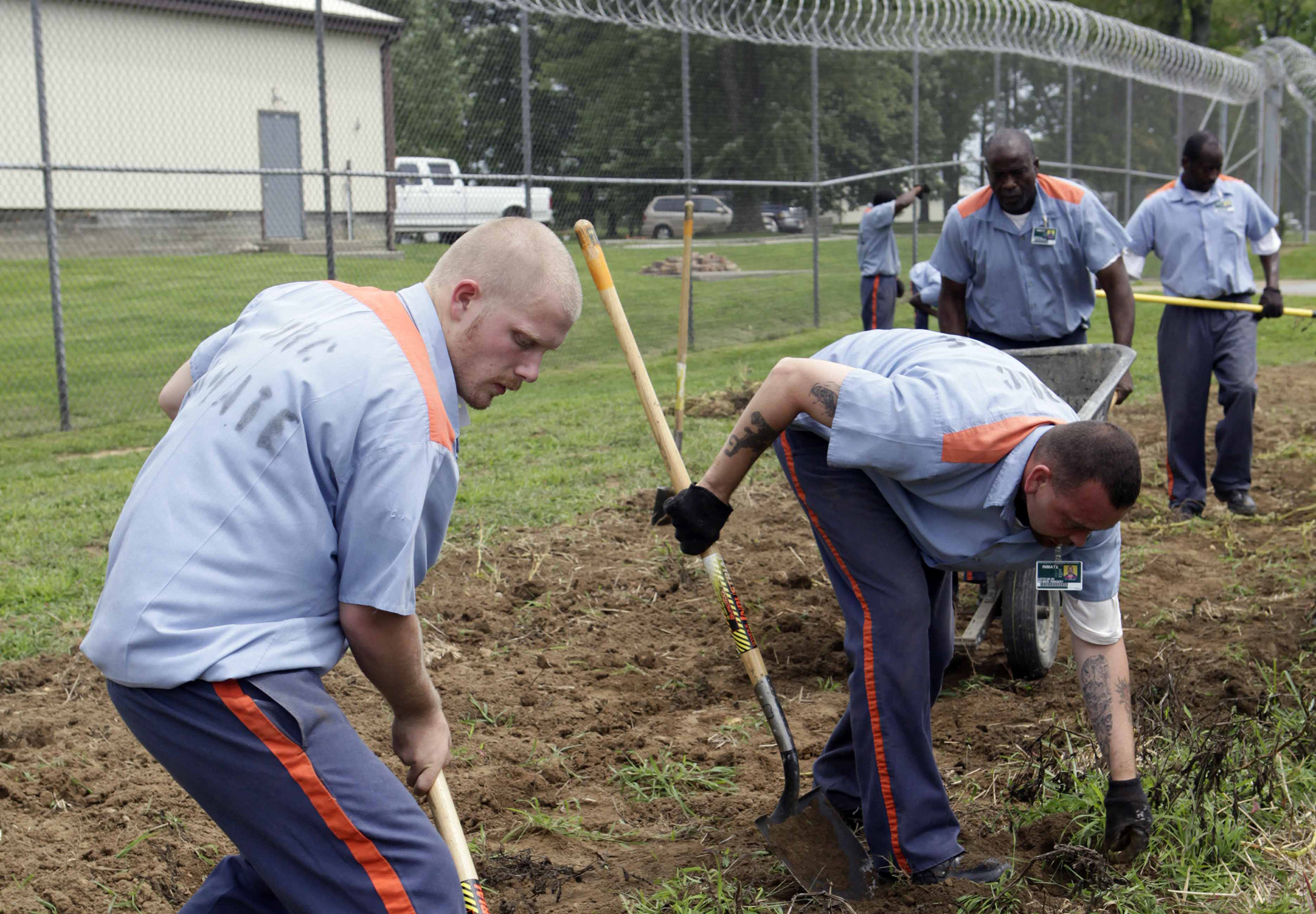Fed-owned prison labor company has unfair advantage, lawmakers say