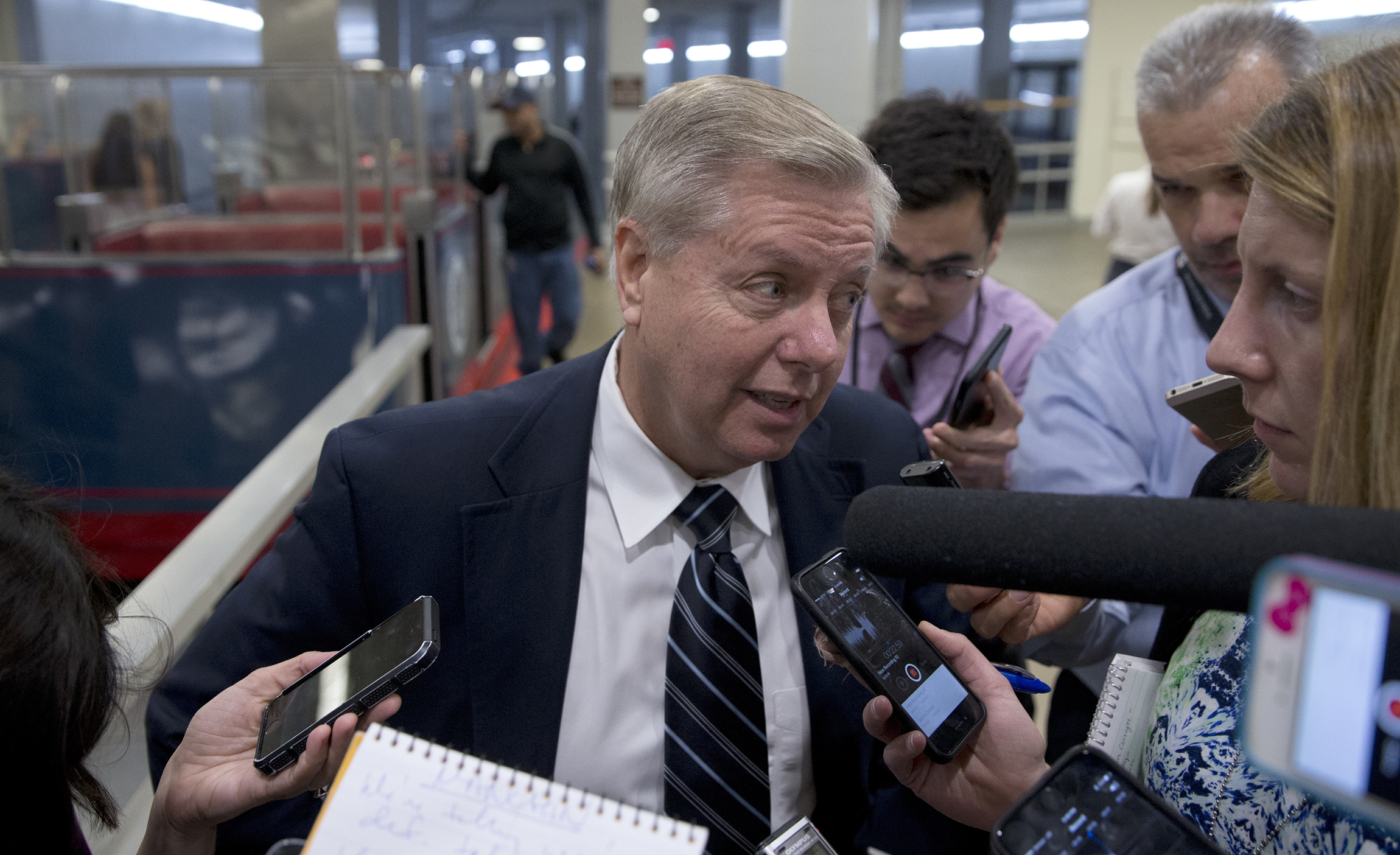 Graham abandons Trump, votes for third-party candidate