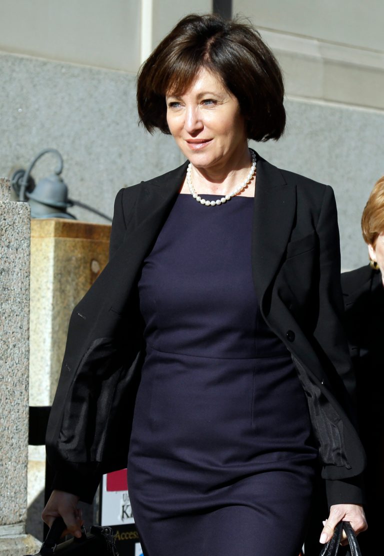 FILE - In this May 2, 2014 file photo, Francine Katz leaves the Civil Court building in St. Louis. Katz sued Anheuser-Busch in 2009 for gender discrimination, a year after resigning as vice president of communications and consumer affairs for the maker of Budweiser, Bud Light and other beers. Closing arguments are expected Thursday, May 15, 2014 in the case after nearly three weeks of testimony. (AP Photo/Jeff Roberson, File)