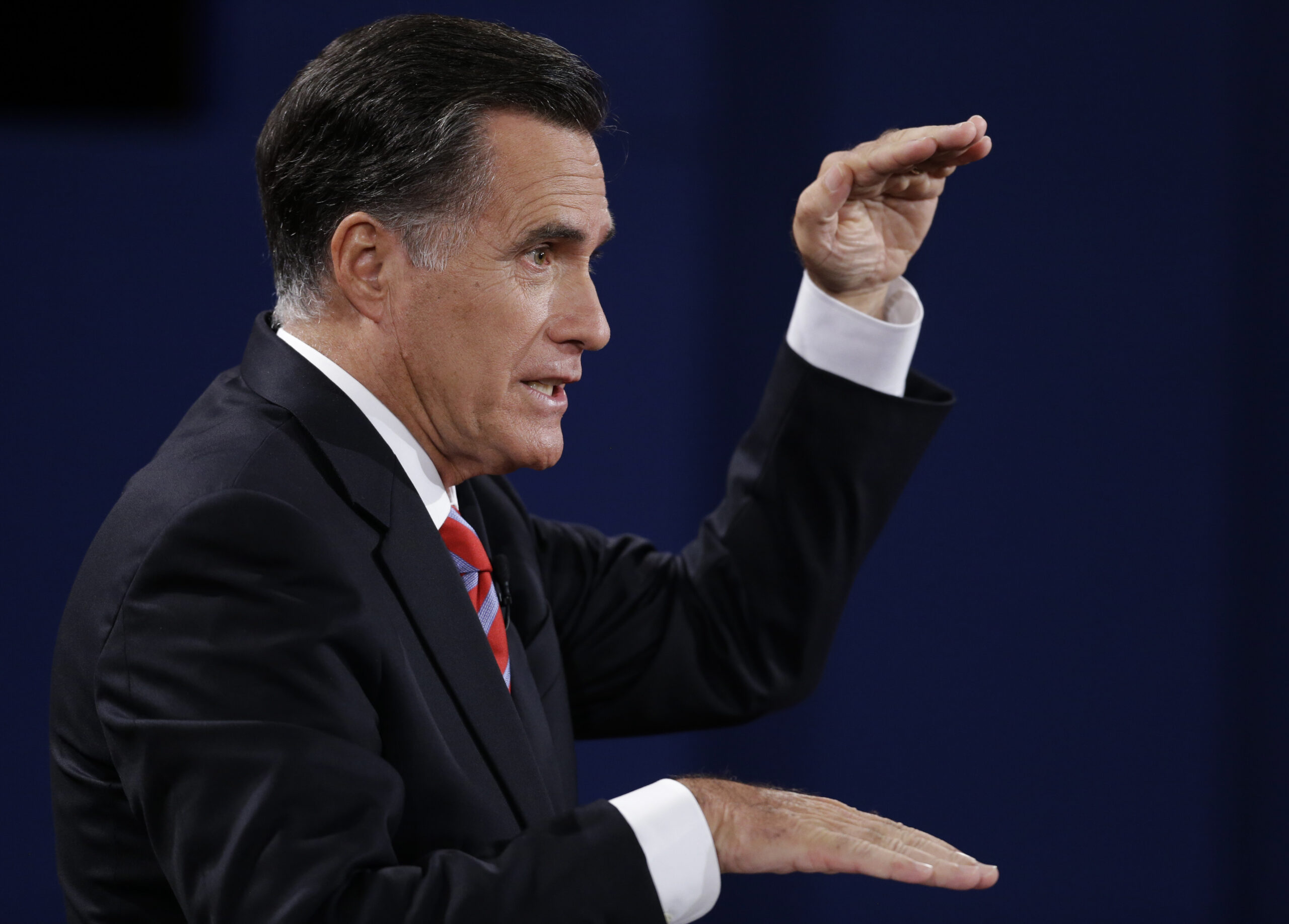 Romney denies Obama chance to paint him as “Bush on steroids”