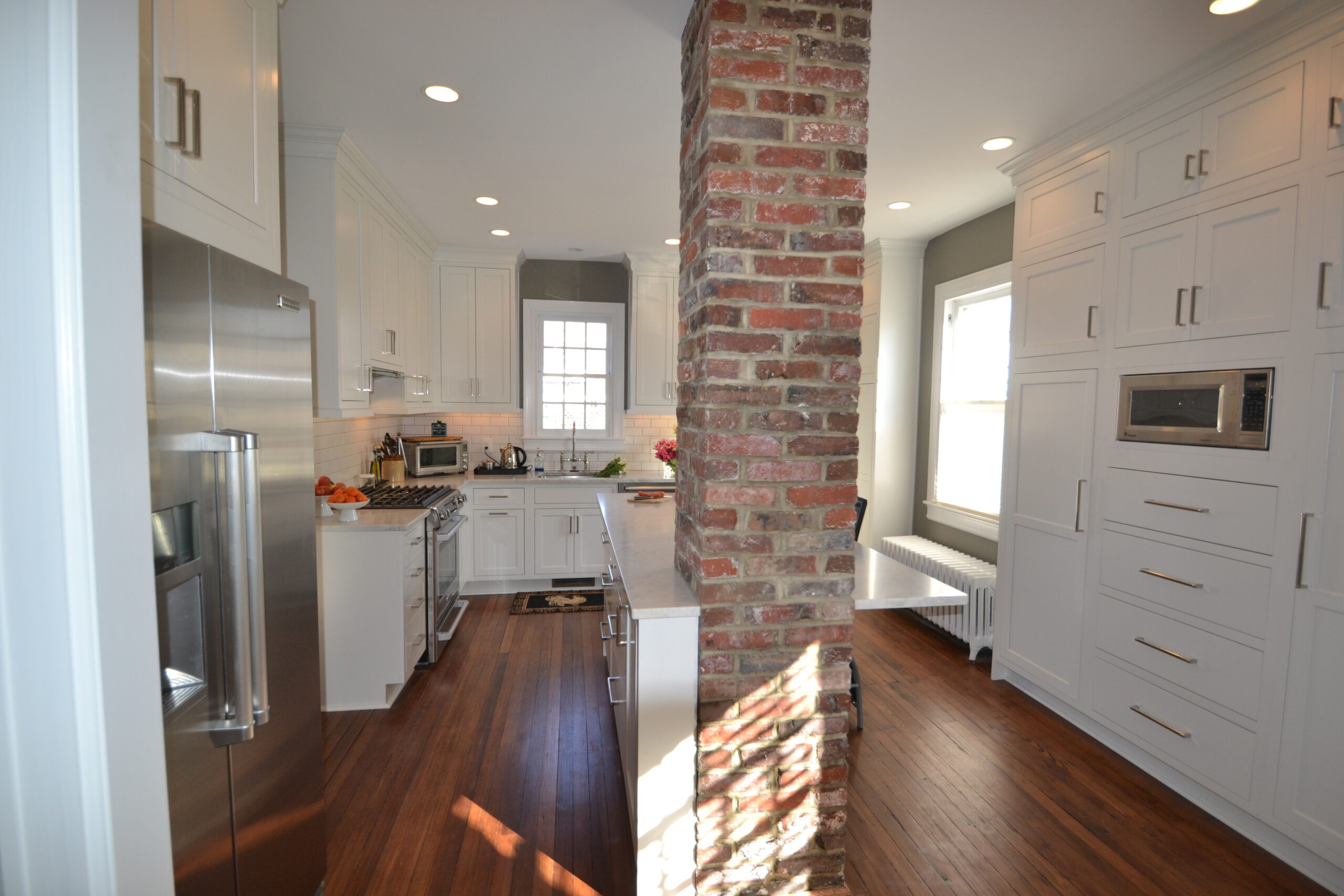 Update kitchen cabinets with modern, linear pulls