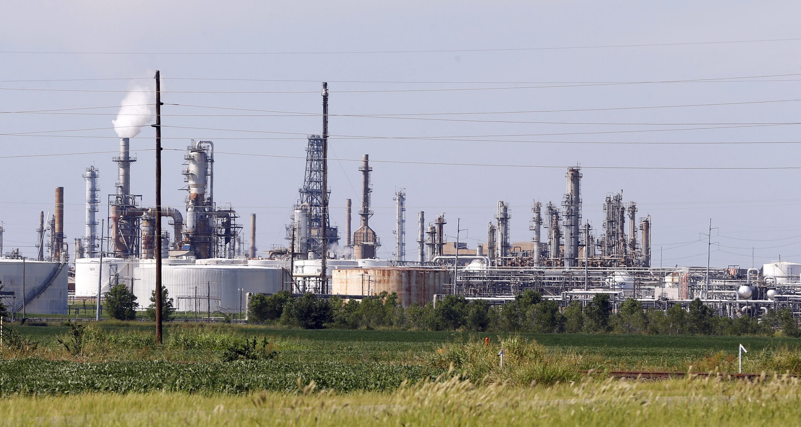 Obama’s new finance rules for oil firms could threaten energy security