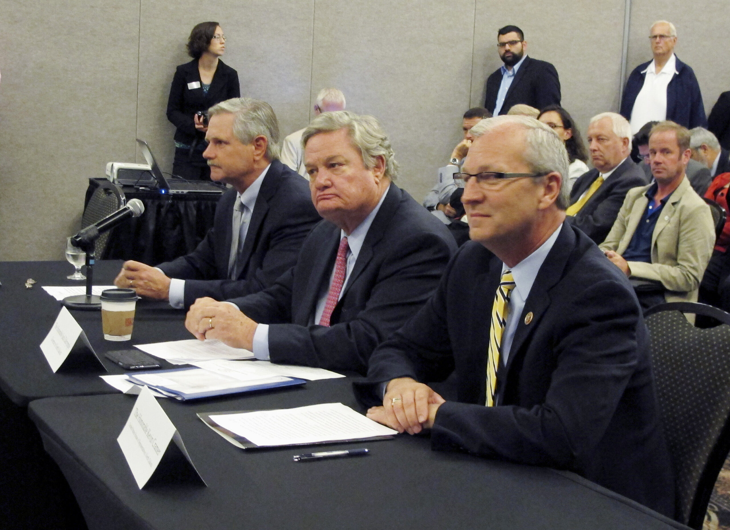 Officials ask federal board to help on rail delays