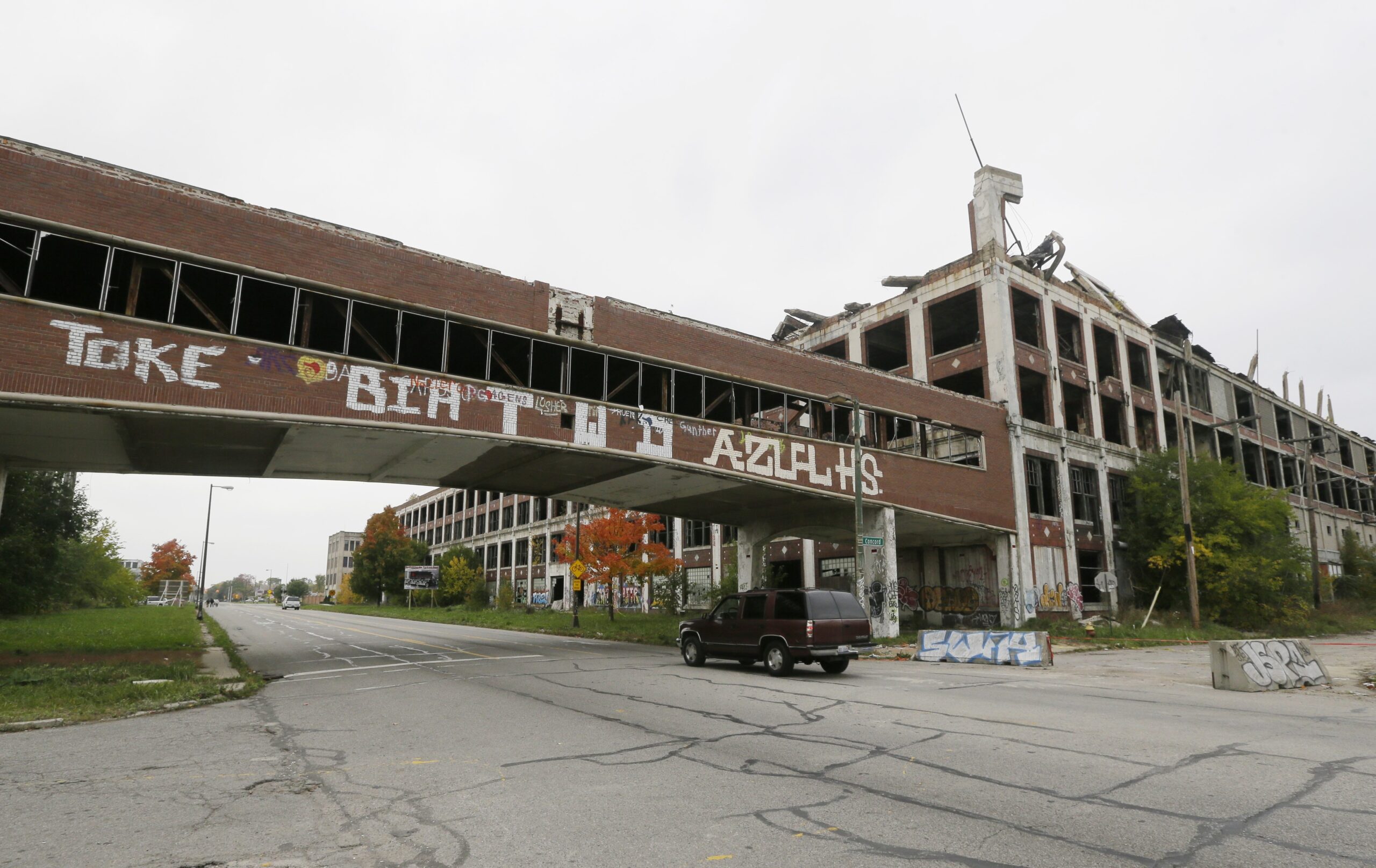 Crews begin demolition of Packard plant in Detroit