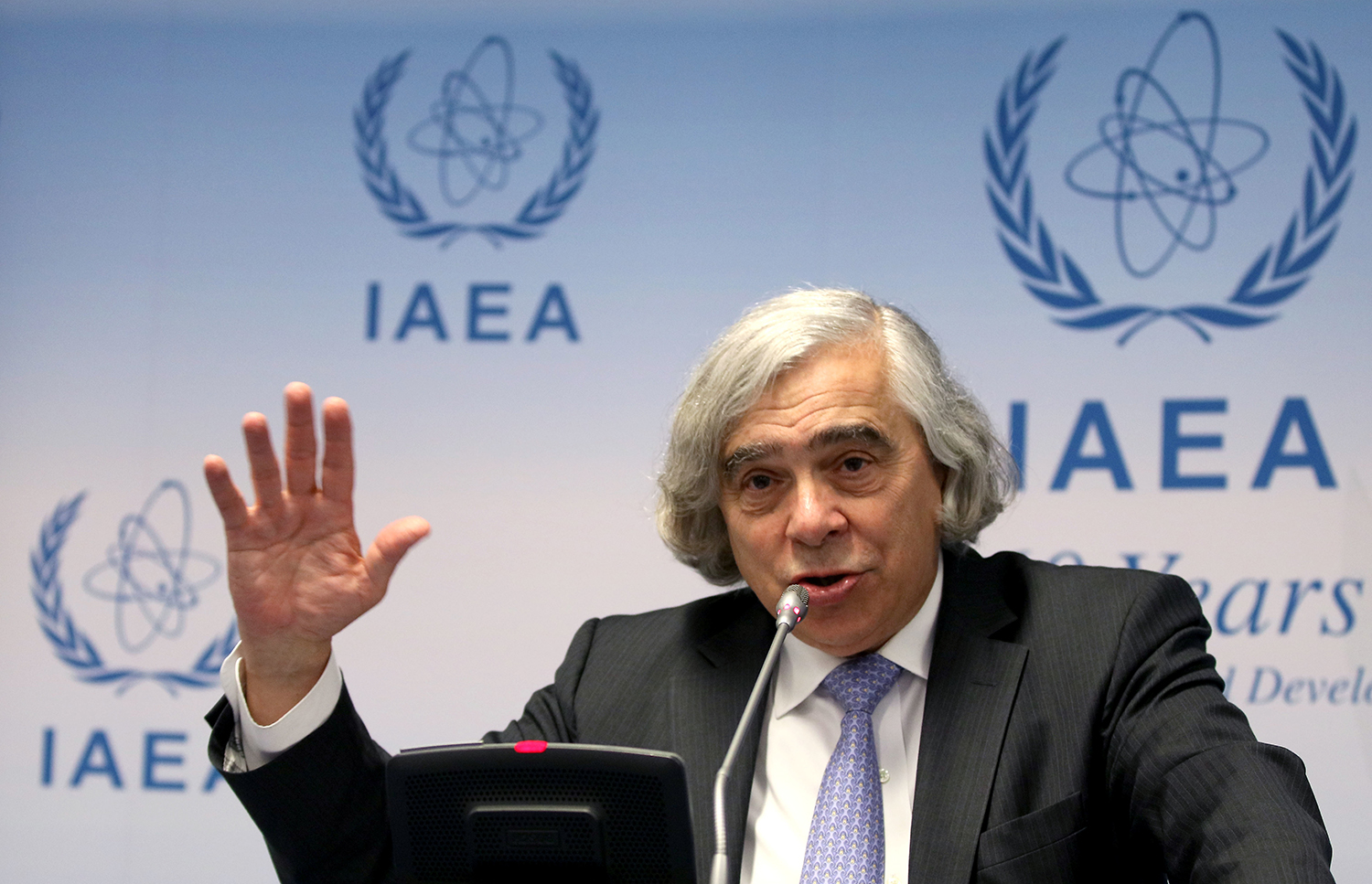 Moniz: US must decide its nuclear future in the next 5 years