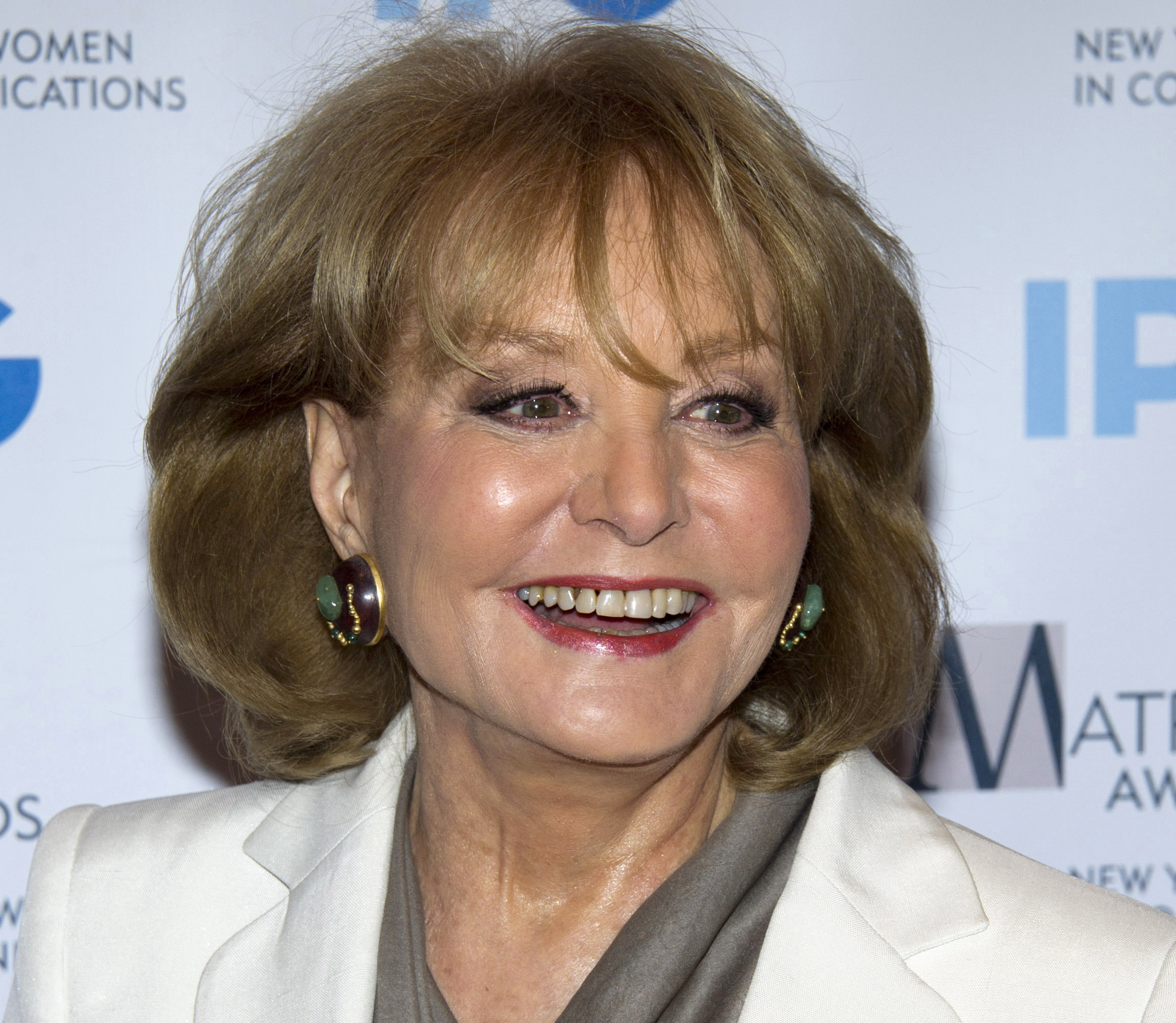 Barbara Walters announces her retirement on ‘The View’