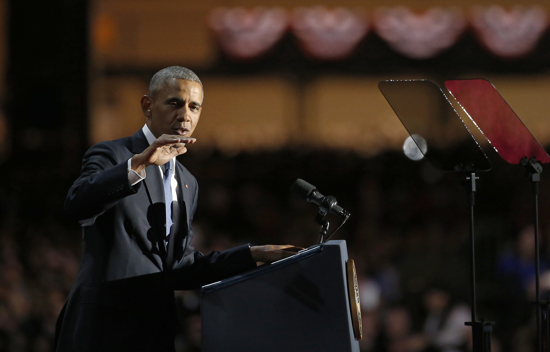 Obama tells supporters ‘do some organizing’ in final weekly address
