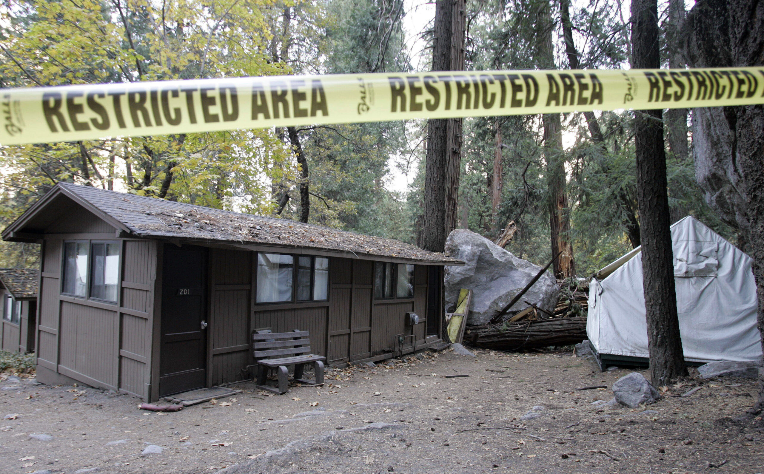 Falling boulder risk forces Yosemite closures