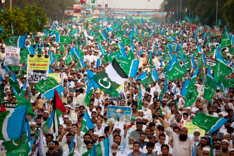 Thousands of supporters of Pakistani religious party Jamaat-e-Islami take part in a rally against the Israeli bombings in the Gaza Strip, in Islamabad, Pakistan, Sunday, Aug. 10, 2014. (AP Photo/Anjum Naveed)