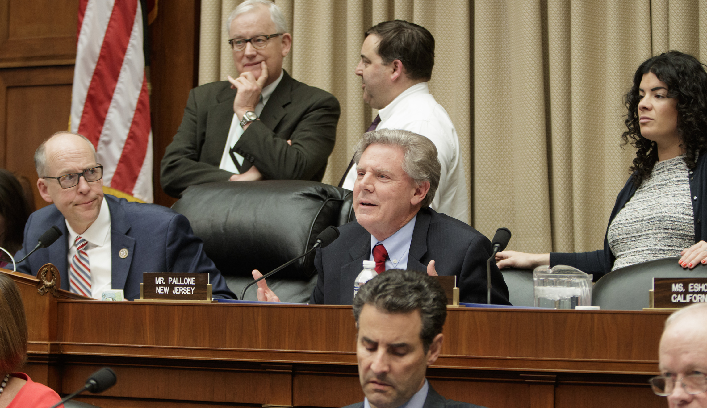 Energy and Commerce Democrats want FCC to condemn Trump’s threat to network broadcast licenses