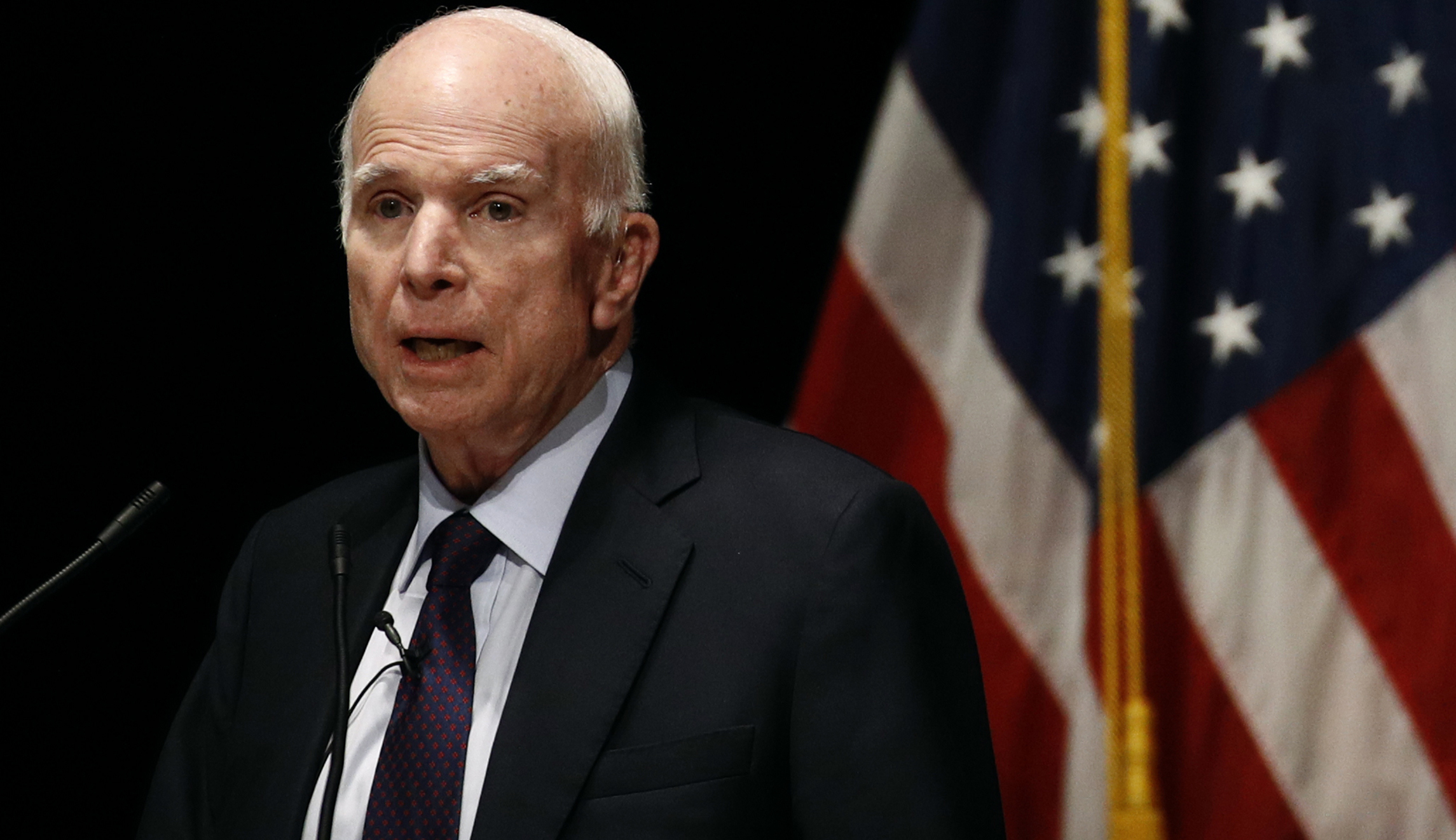Sen. John McCain suffers minor tear to Achilles tendon