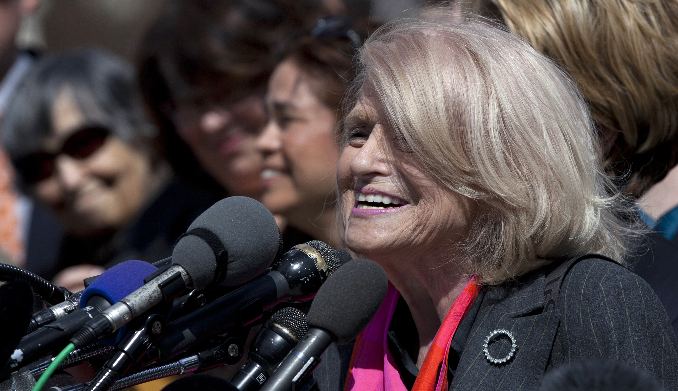 Gay rights activist Edith Windsor dies at 88