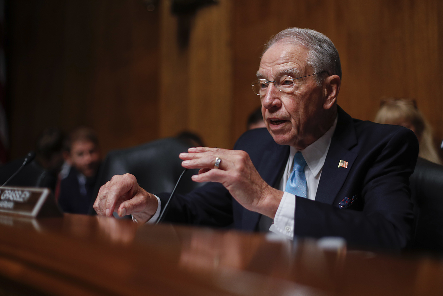Feds ignore watchdogs 15,222 times