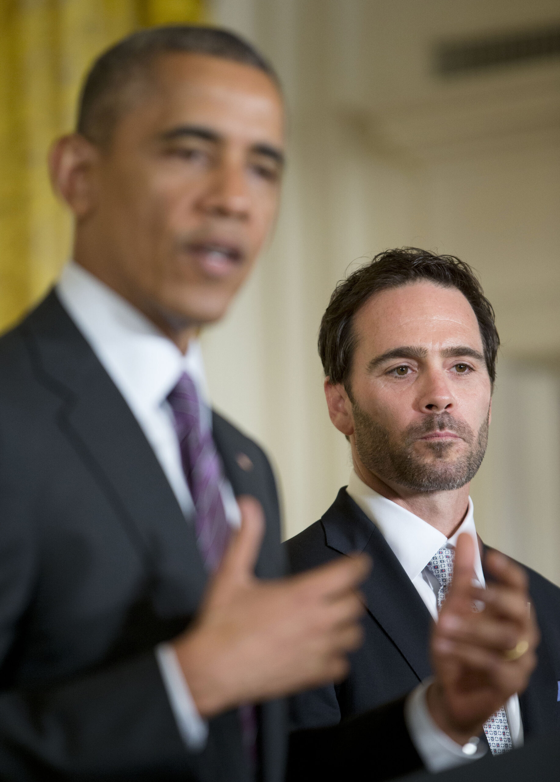 Obama honors NASCAR’s Johnson for 6th Sprint Cup