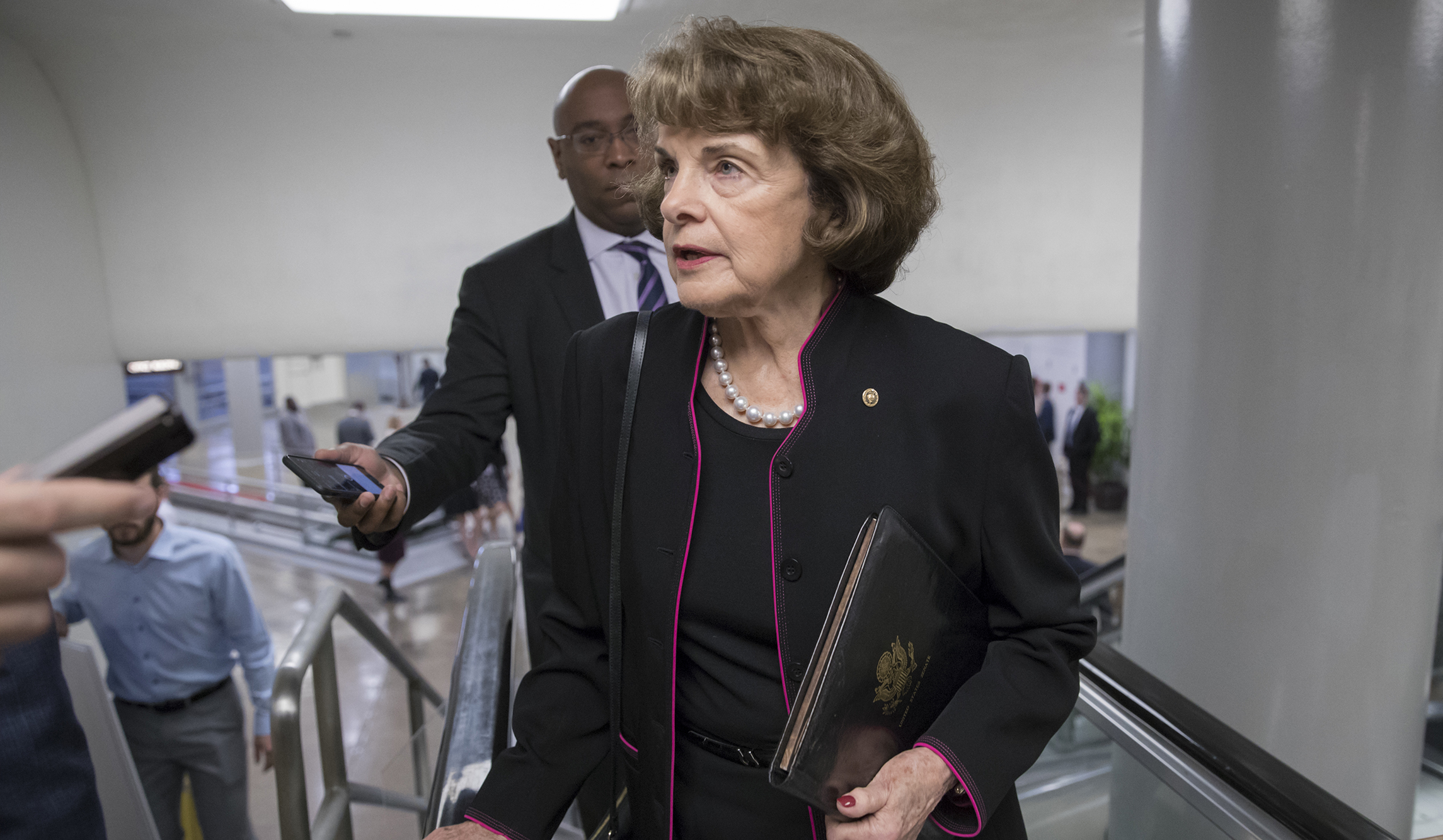 Dianne Feinstein wants more documents from former Trump campaign officials as part of Russia probe