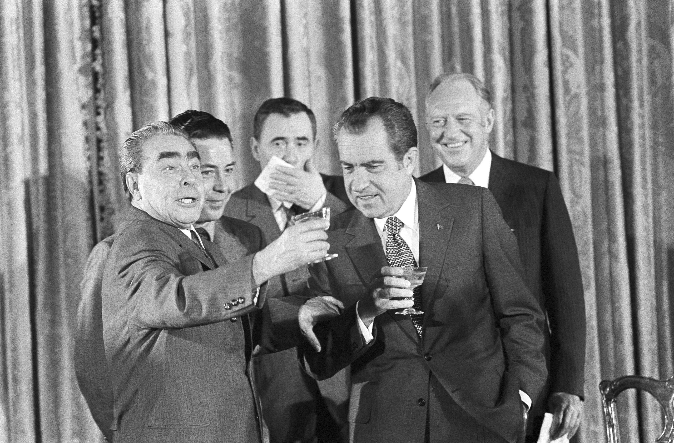 Legendary Soviet interpreter Sukhodrev dies at 81