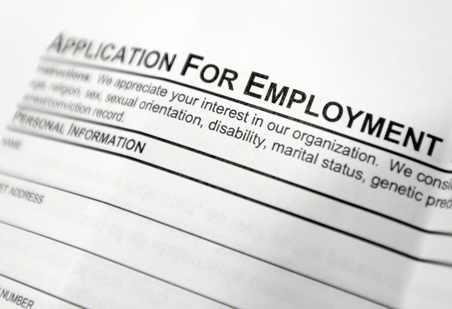 Jobless claims tick even lower, to 261,000