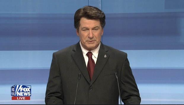 Alec Baldwin plays Rick Perry in SNL opener