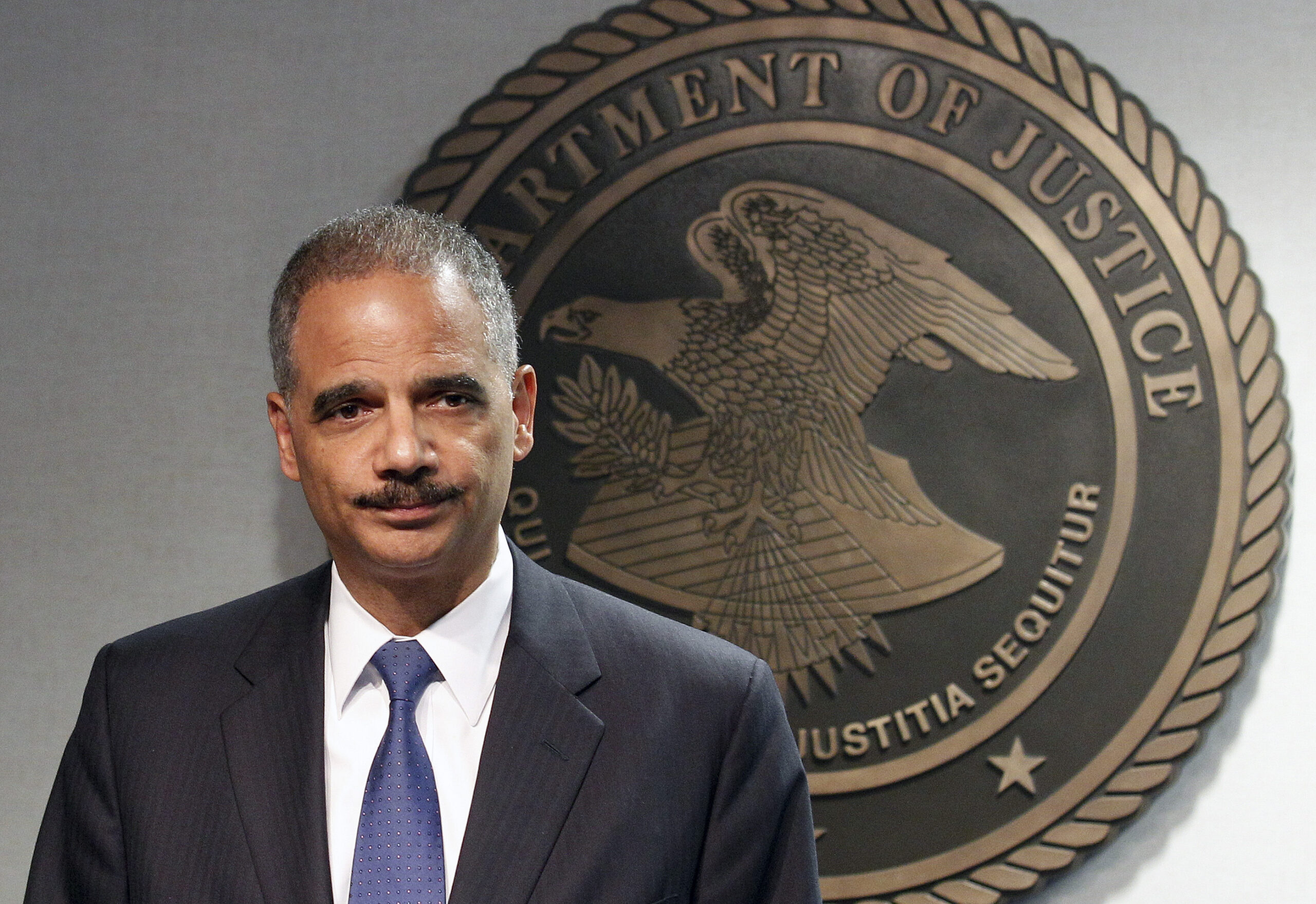 Justice won’t prosecute AG Holder for contempt