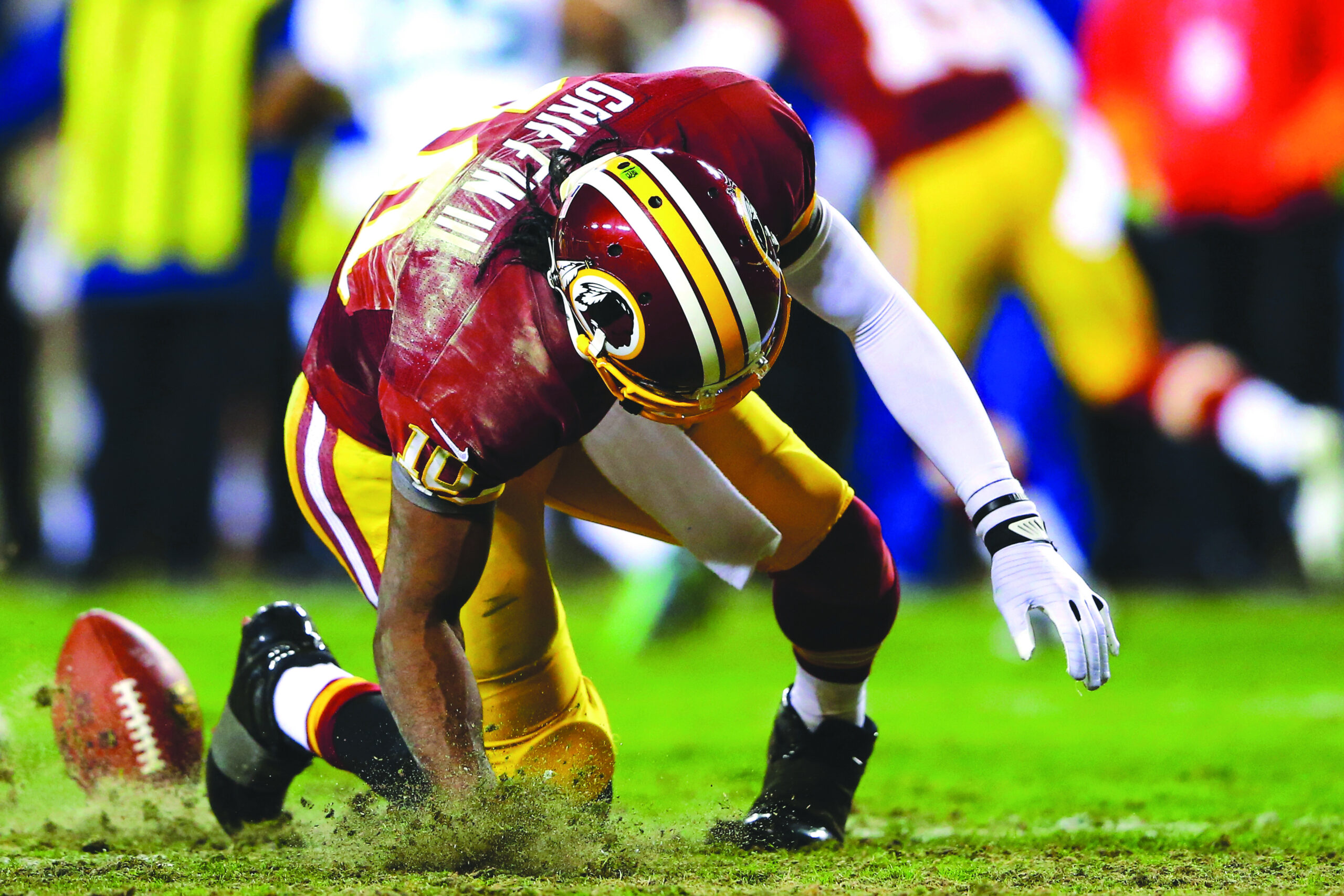 MRI shows torn ligaments for Redskins’ RG3, but opinions differ on whether injuries are new