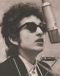 Chimes of Freedom: Obama awarding medal to Dylan