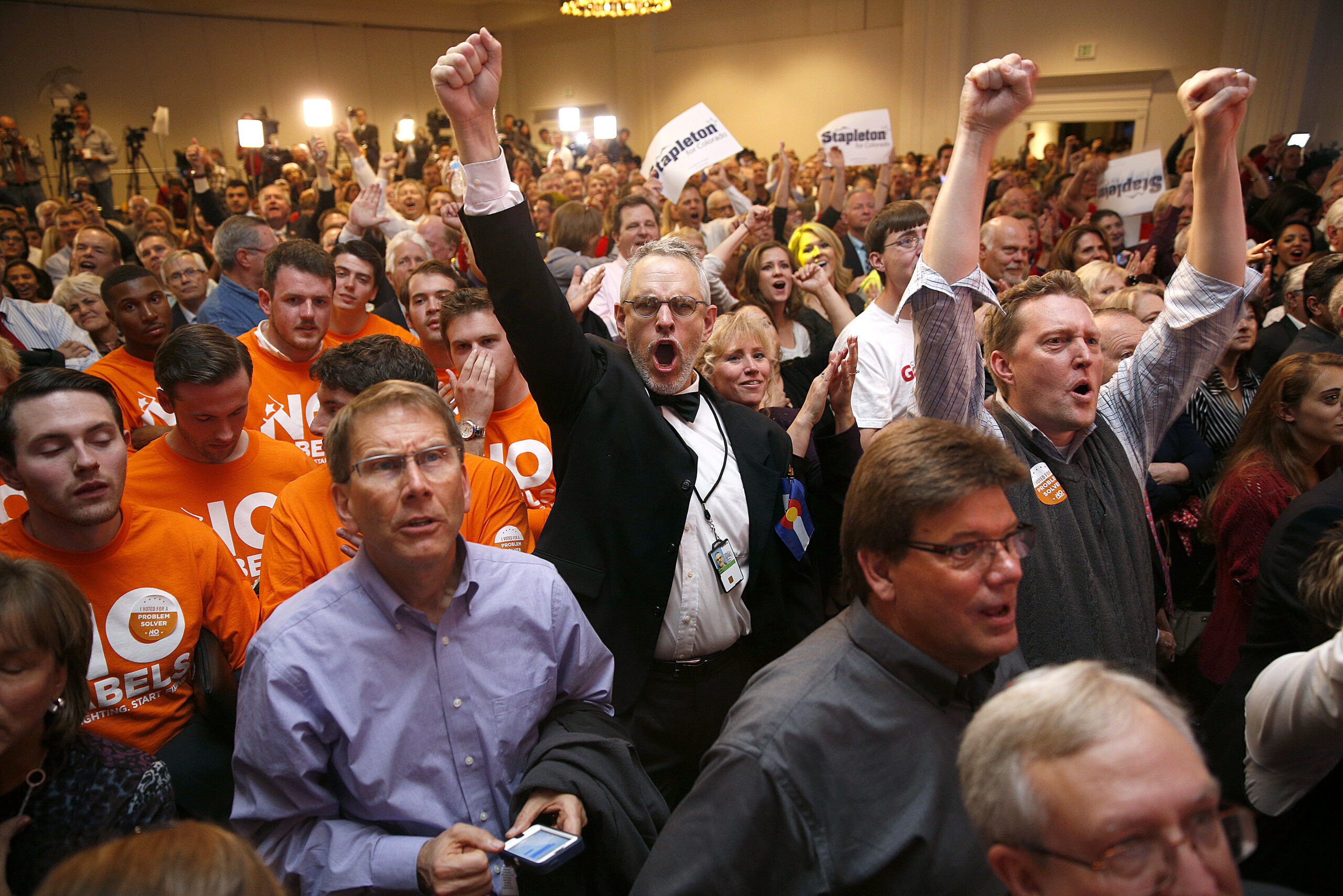 Asymmetrical politics: Republicans act like an unruly mob, Democrats like a regimented army