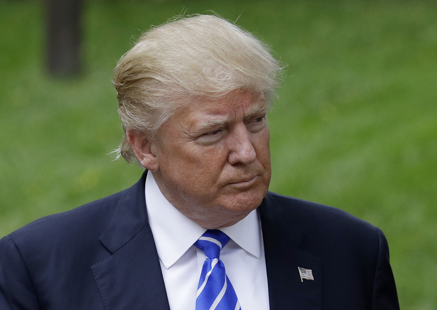 Trump says he believes torture works, but will defer to Mattis, Pompeo