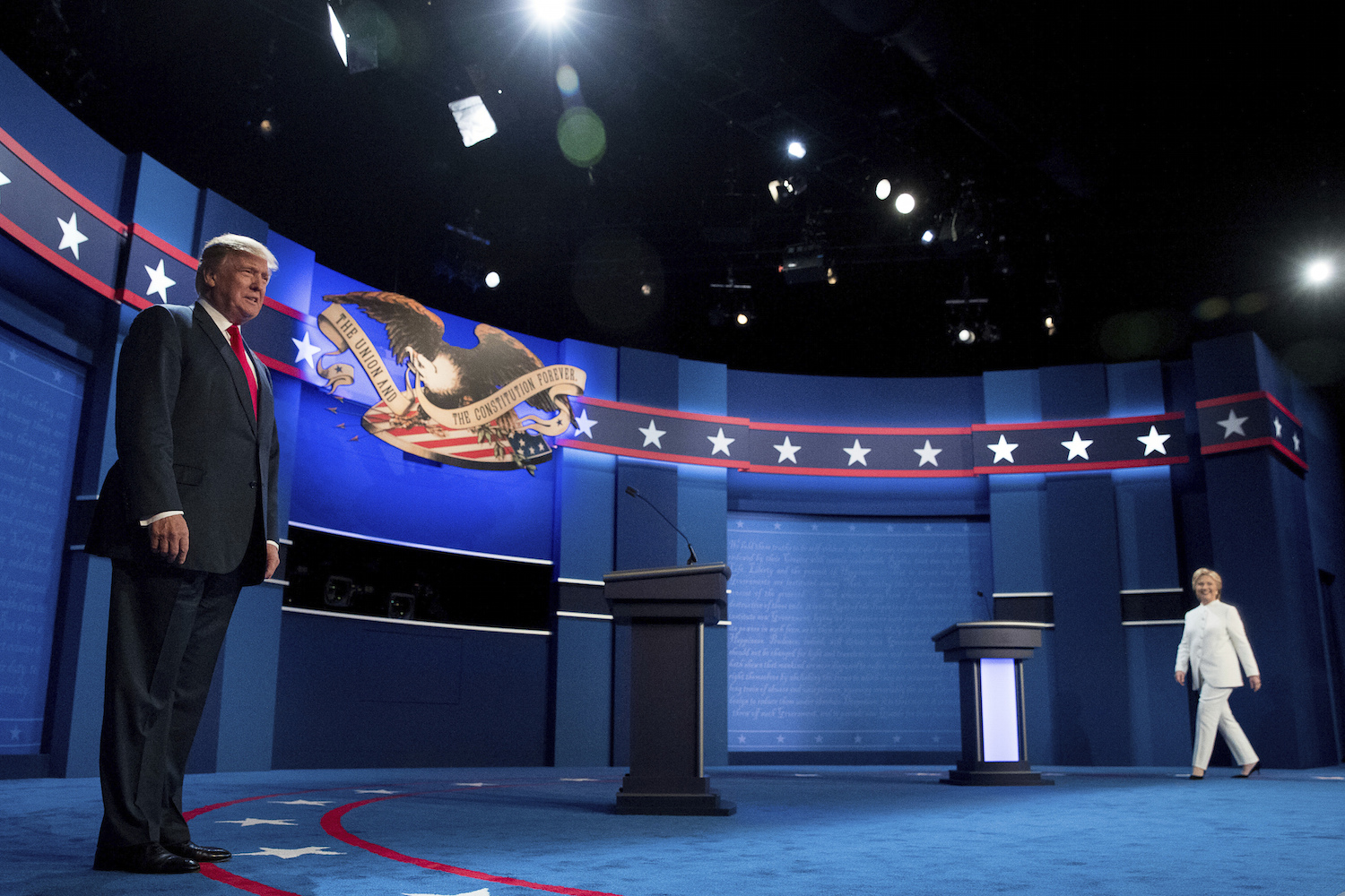 Seven crucial body language moments from the final debate