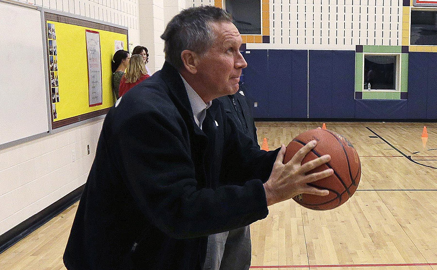 Kasich still bets on his ‘March Madness’ election bracket