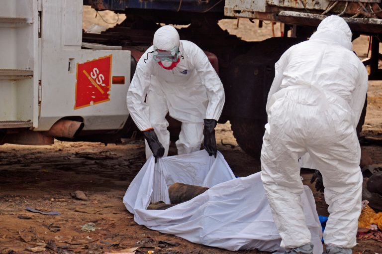 UN: OK to use untested Ebola drugs in outbreak