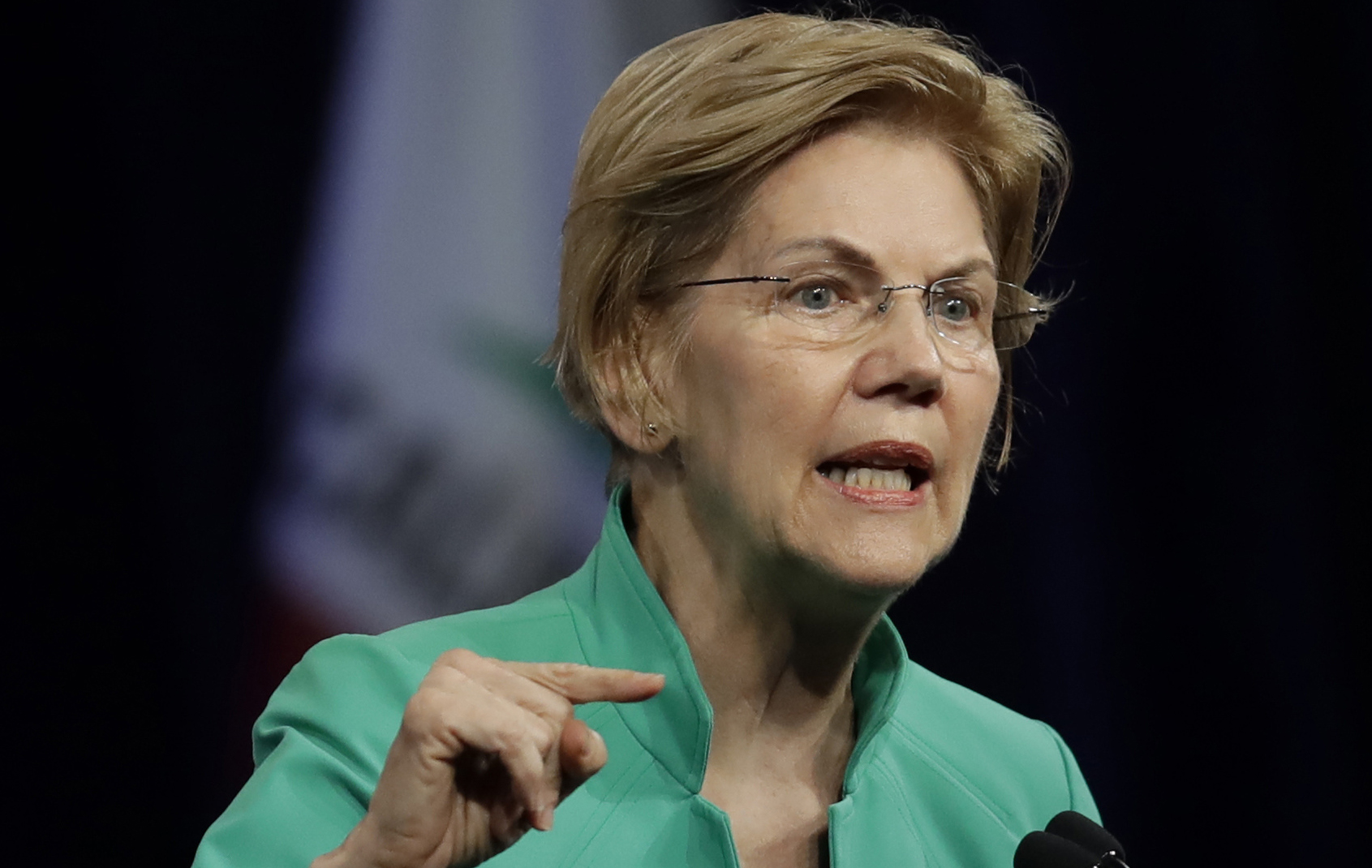 Warren slammed Palantir over ICE contract but collected campaign cash from its employees