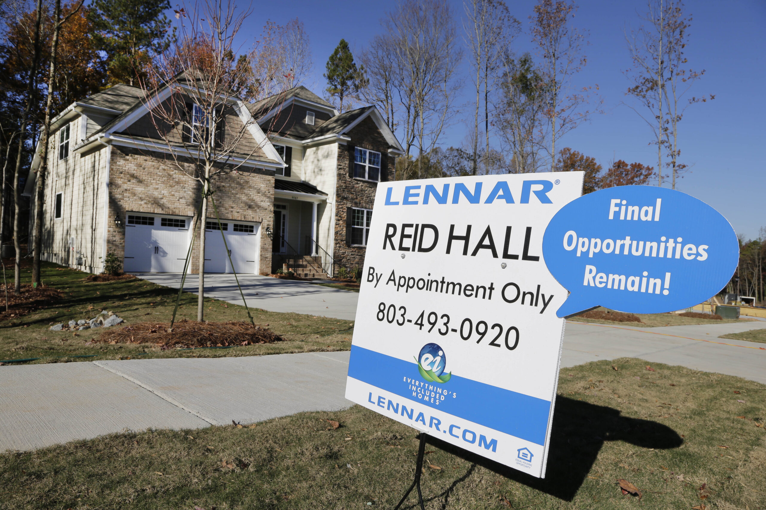 US existing home sales fall 3.2 pct. in October