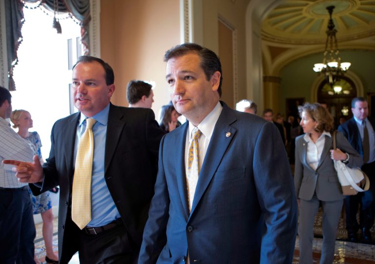 Republican Sens. Mike Lee, of Utah, left, and Ted Cruz, of Texas, have been aggressively promoting Dontfundit.com. (AP File)